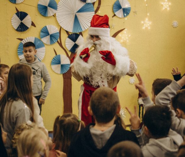 Saint Nicholas Day in safe children&#8217;s spaces