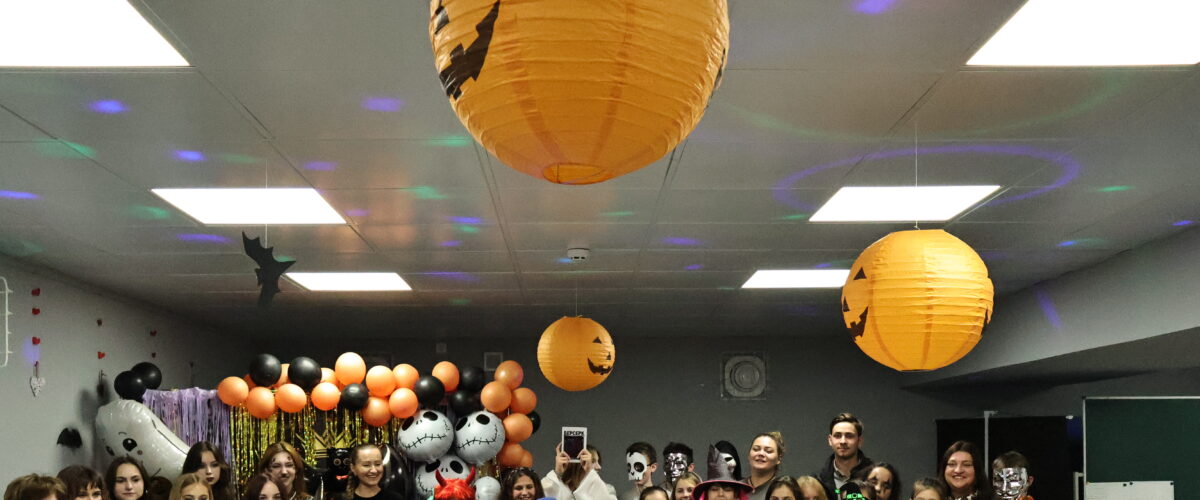 Halloween 2024 in children’s spaces: a celebration of laughter and serenity!