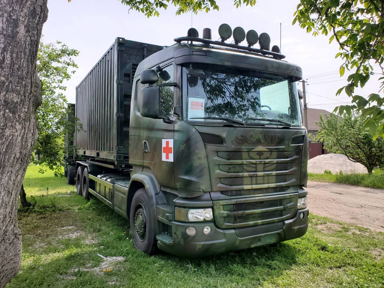 Mobile field hospital